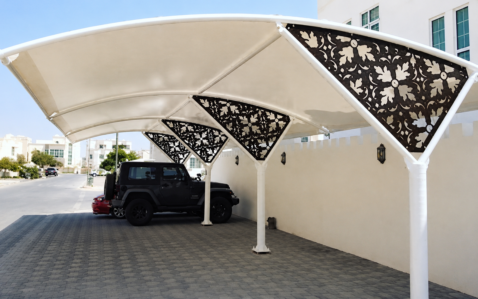 حداد مظلات الكويت - Haddad Muzallat Kuwait - مظلة سيارات قماشية بتصميم زخرفي - Decorative Tensile Fabric Carport